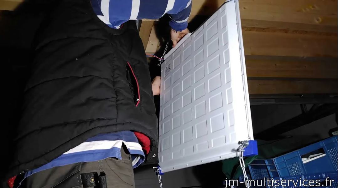 Installation de panneaux LED